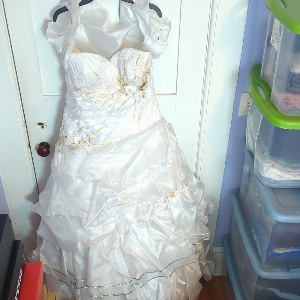 Strapless White Wedding Gown